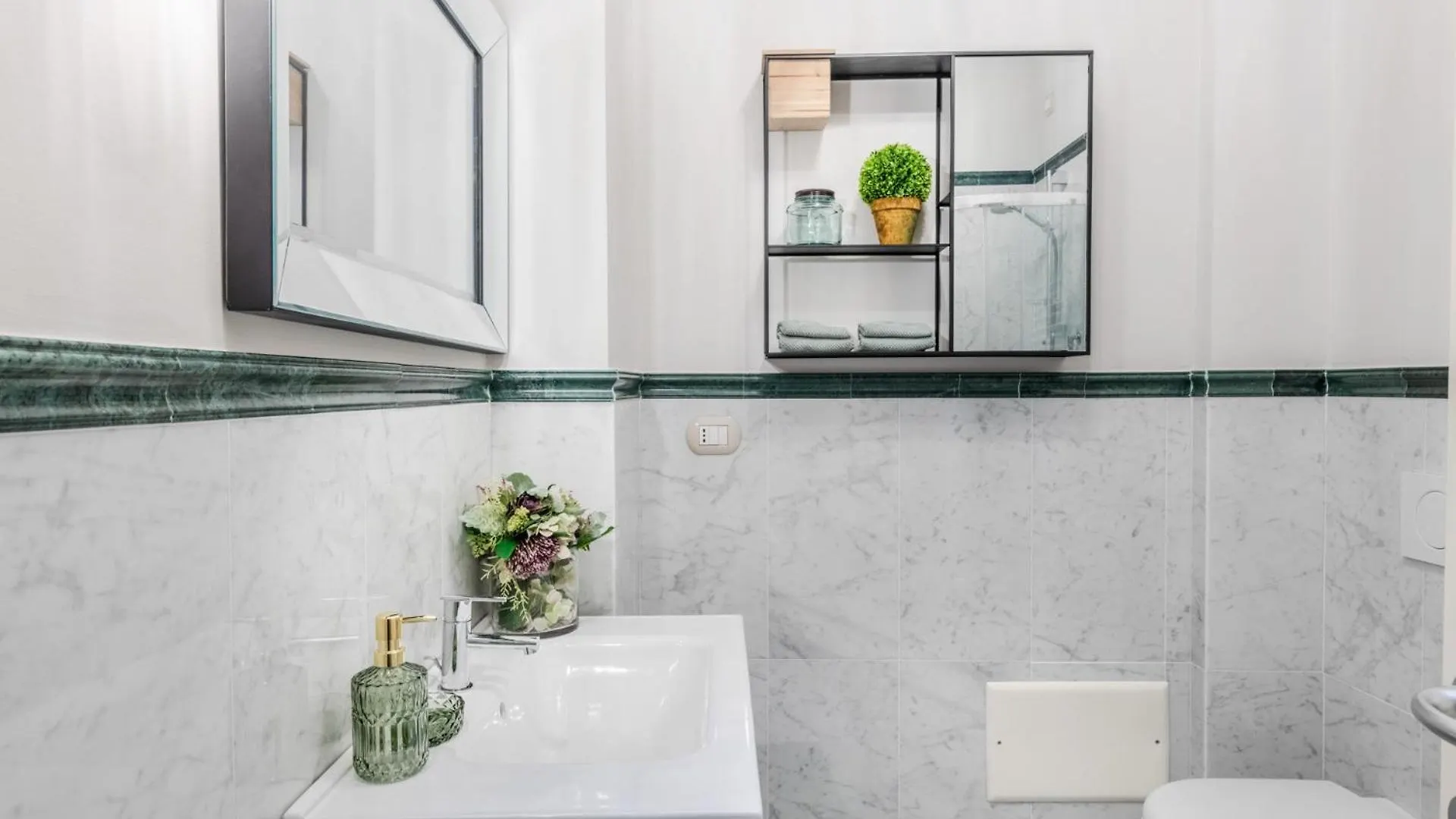 Borgo View, An Apartment With Garage Near The City Centre Lucca