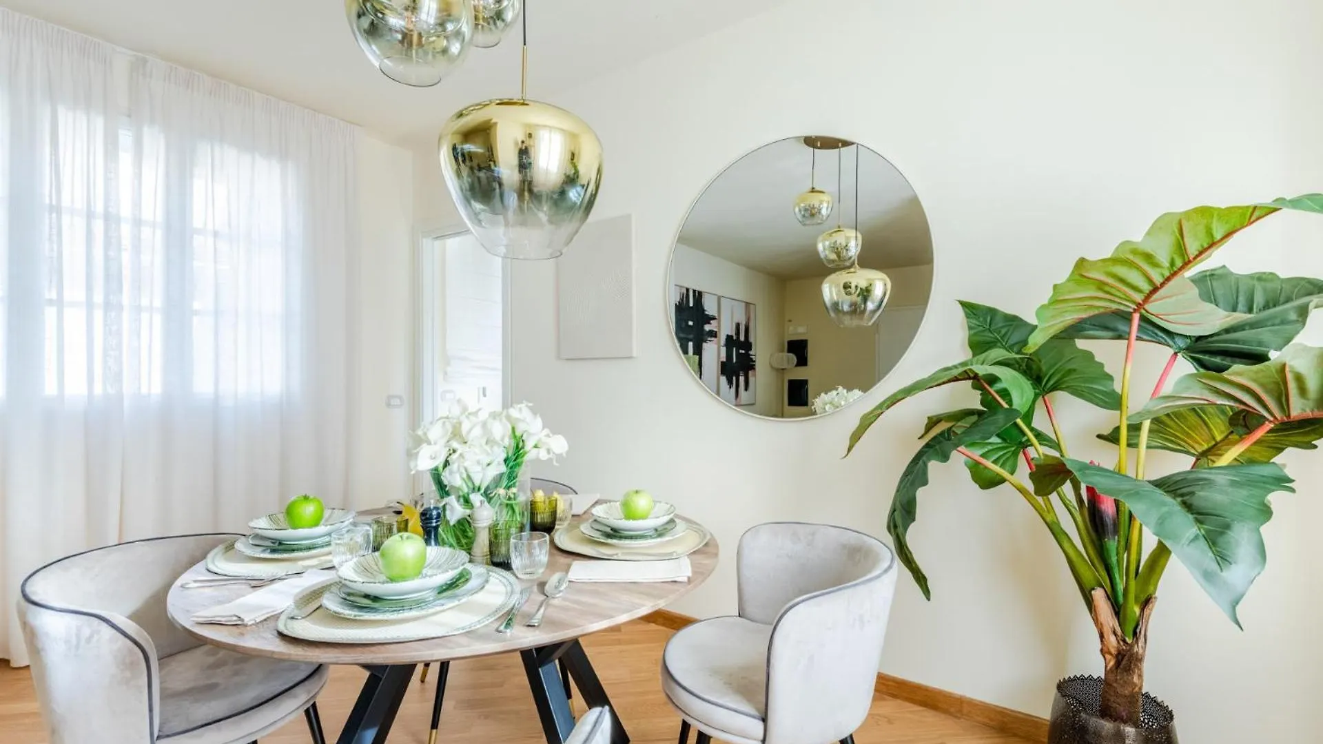 Borgo View, An Apartment With Garage Near The City Centre Lucca Italy