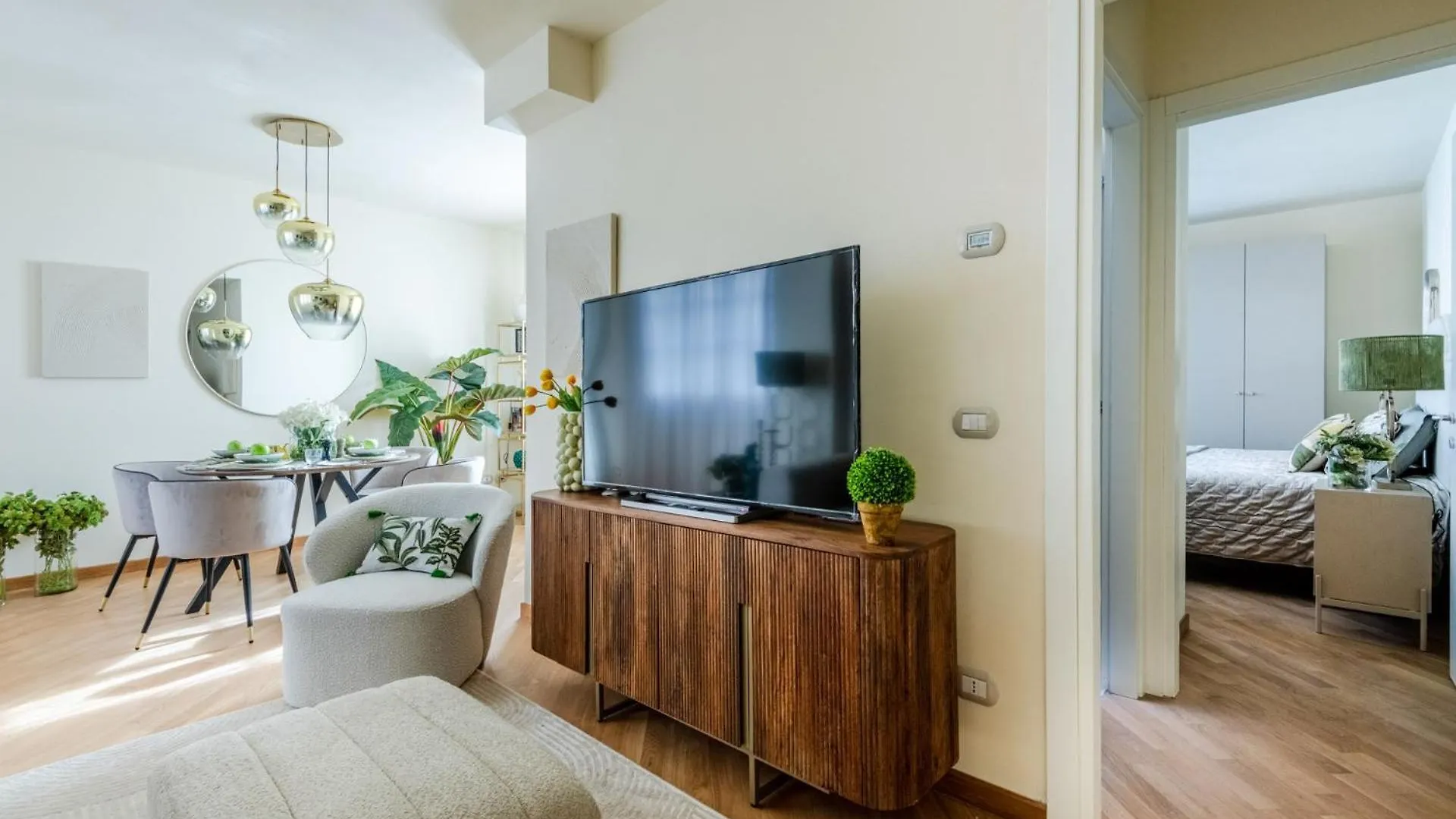 Borgo View, An Apartment With Garage Near The City Centre Lucca